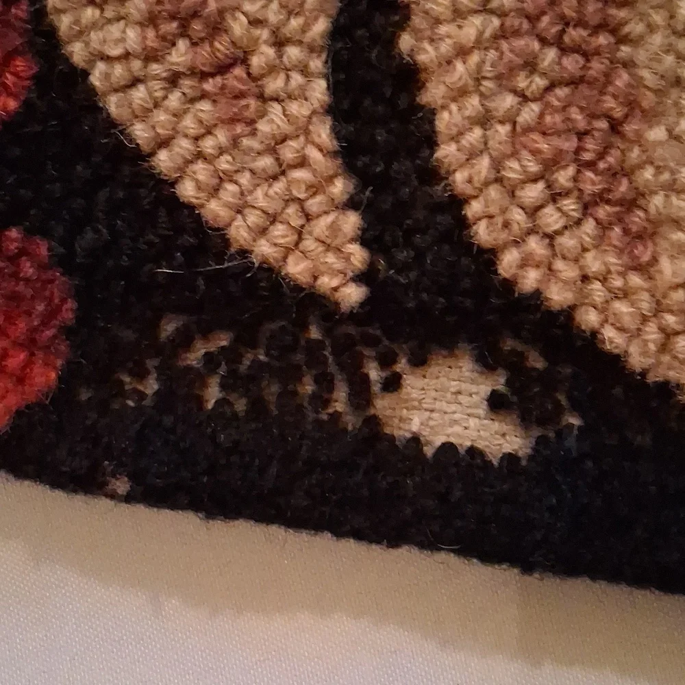 Crate & Barrel (#1) Woodland Handhooked rug- 24 x 36 inches